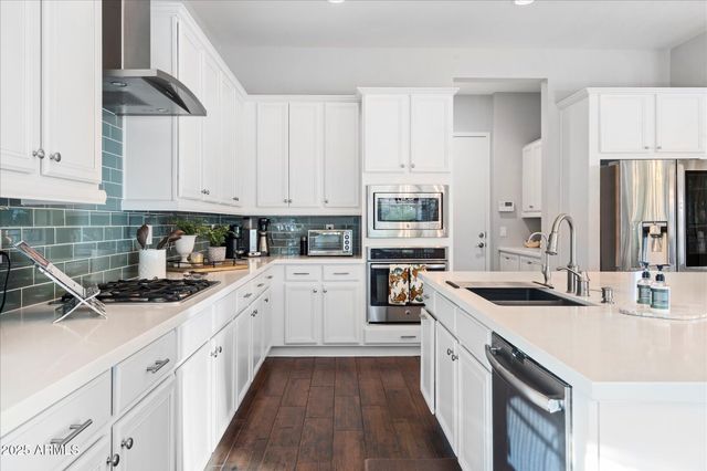 4615 E NAVIGATOR Lane, Phoenix, AZ 85050