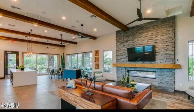 4615 E NAVIGATOR Lane, Phoenix, AZ 85050