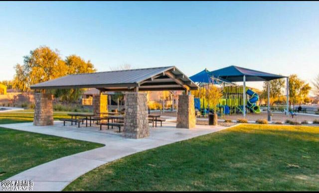 4615 E NAVIGATOR Lane, Phoenix, AZ 85050