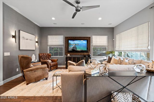 4615 E NAVIGATOR Lane, Phoenix, AZ 85050