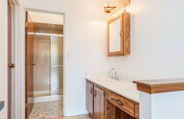 709 79th Street 401, Darien, IL 60561