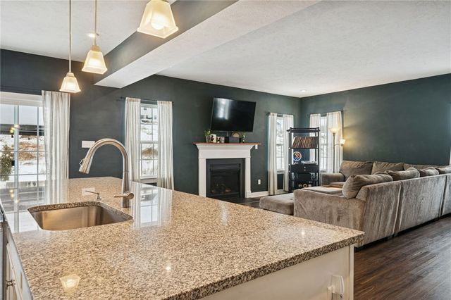 1065 Wedgewood Dr, Penn Twp, PA 15644