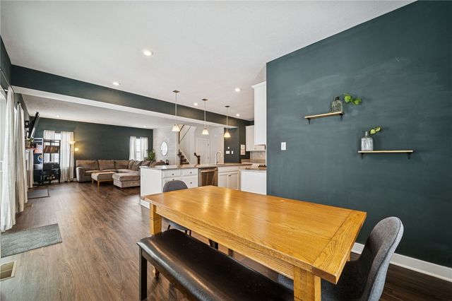 1065 Wedgewood Dr, Penn Twp, PA 15644