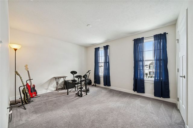 1065 Wedgewood Dr, Penn Twp, PA 15644