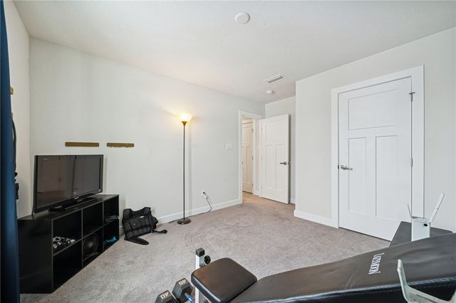 1065 Wedgewood Dr, Penn Twp, PA 15644