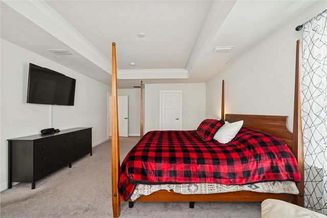 1065 Wedgewood Dr, Penn Twp, PA 15644