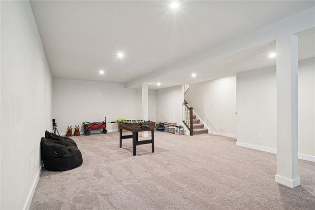 1065 Wedgewood Dr, Penn Twp, PA 15644