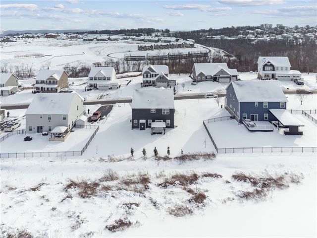 1065 Wedgewood Dr, Penn Twp, PA 15644