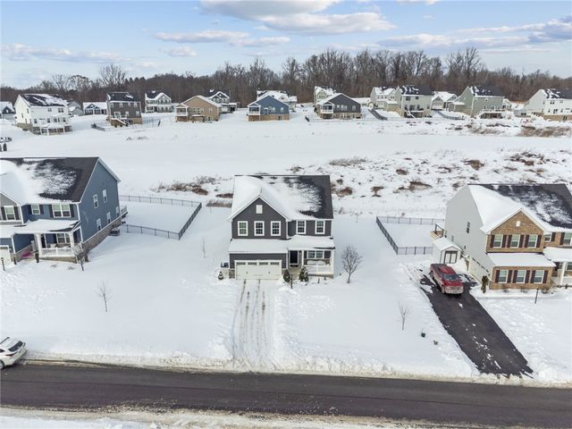 1065 Wedgewood Dr, Penn Twp, PA 15644