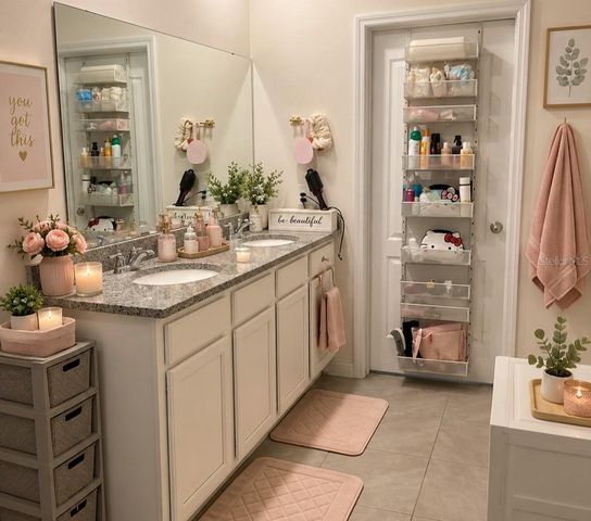 2017 MAPLE RIDGE DRIVE, Zellwood, FL 32798