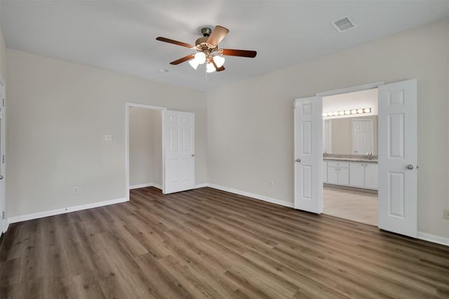 59 Hidden Meadow Drive, The Woodlands, TX 77382