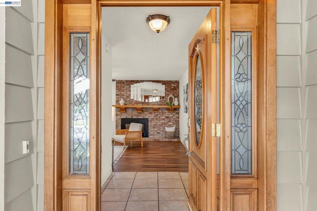 9459 Broadmoor Dr, San Ramon, CA 94583