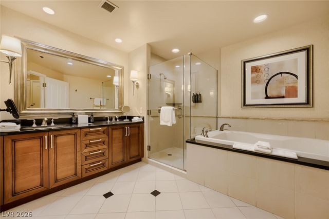 145 East Harmon Avenue 417, Las Vegas, NV 89109