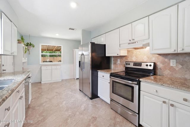 11108 FAIRBANKS GRANT Road W, Jacksonville, FL 32223