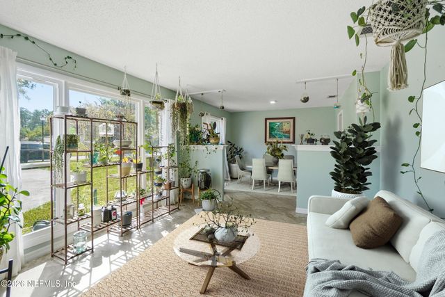 11108 FAIRBANKS GRANT Road W, Jacksonville, FL 32223