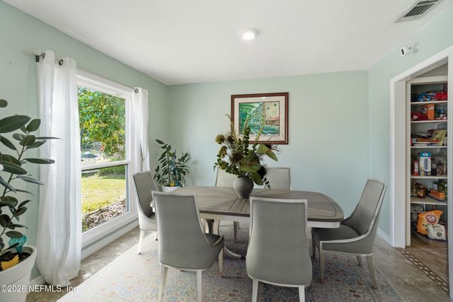 11108 FAIRBANKS GRANT Road W, Jacksonville, FL 32223