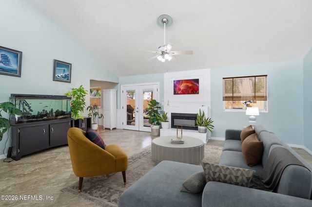 11108 FAIRBANKS GRANT Road W, Jacksonville, FL 32223