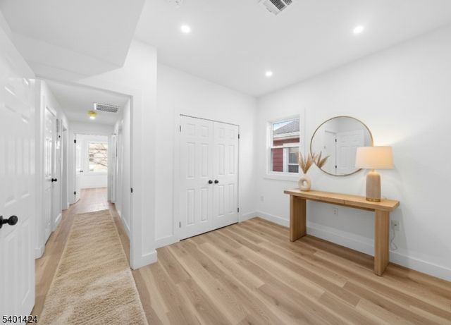 189 N Oraton Pkwy, East Orange City, NJ 07017