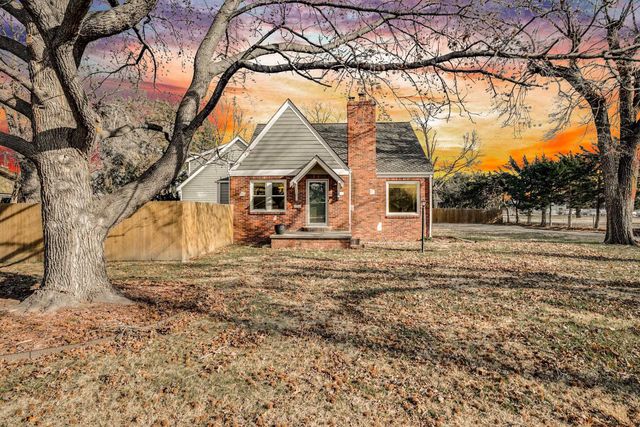 1550 N West St, Wichita, KS 67203