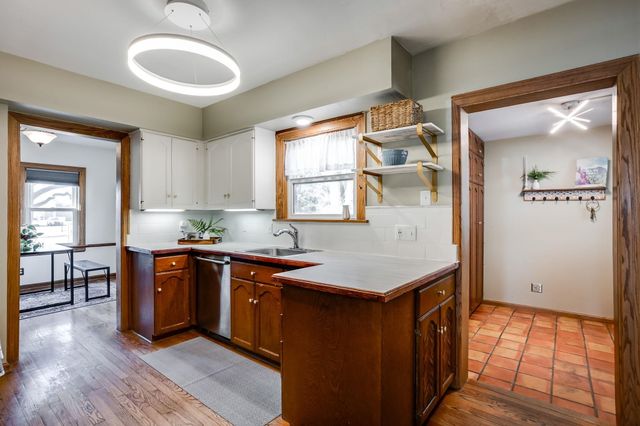 1550 N West St, Wichita, KS 67203