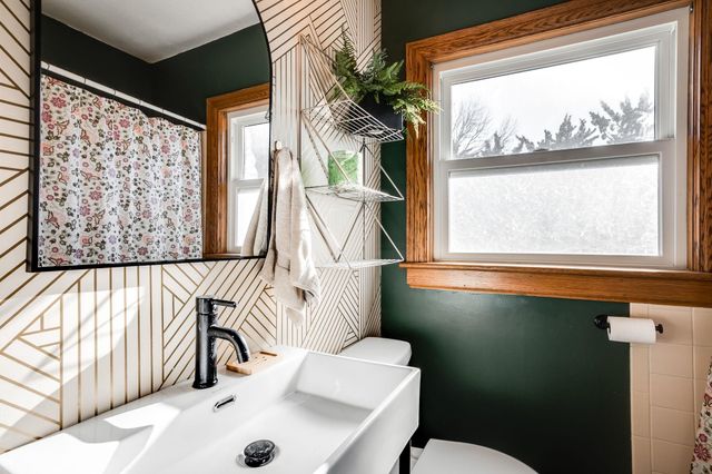 1550 N West St, Wichita, KS 67203