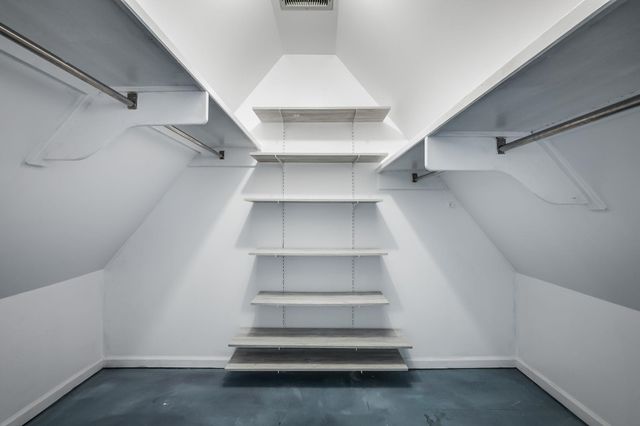 1550 N West St, Wichita, KS 67203