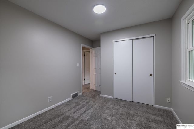 11413 S Circle, Omaha, NE 68137