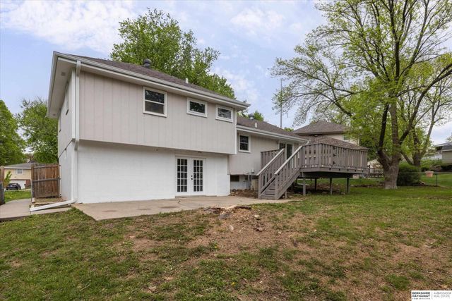 11413 S Circle, Omaha, NE 68137