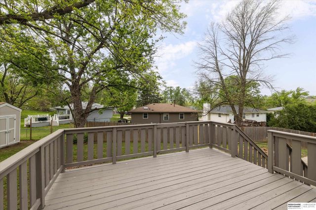 11413 S Circle, Omaha, NE 68137