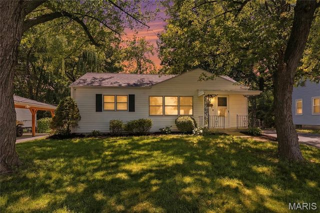 80 La Venta Drive, Florissant, MO 63031