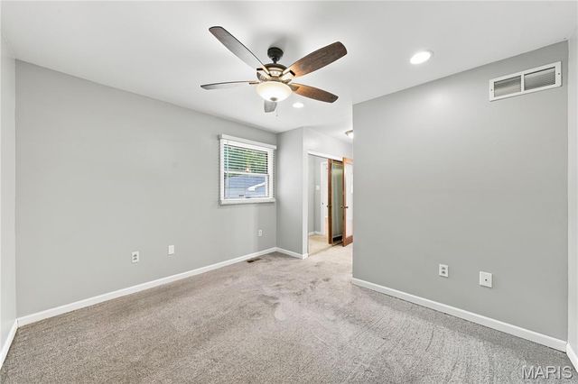 80 La Venta Drive, Florissant, MO 63031
