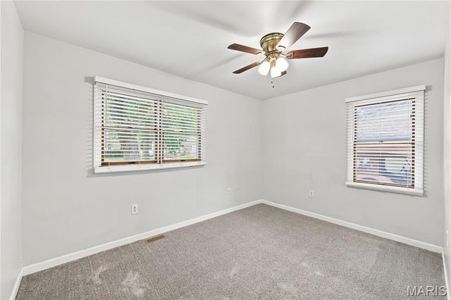 80 La Venta Drive, Florissant, MO 63031