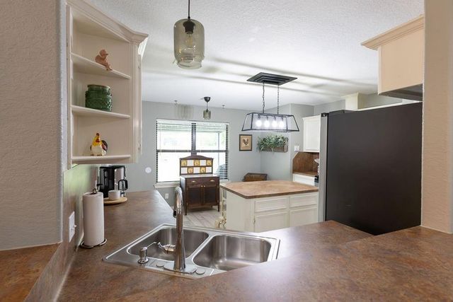 3907 Terry Street, Santa Fe, TX 77517