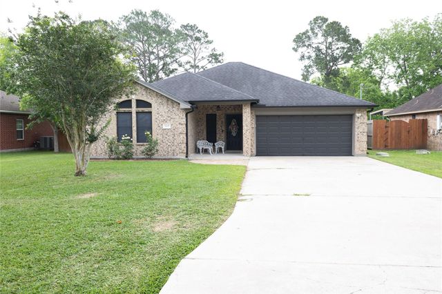 3907 Terry Street, Santa Fe, TX 77517