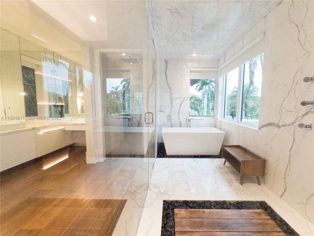 327 E Rivo Alto Drive, Miami Beach, FL 33139