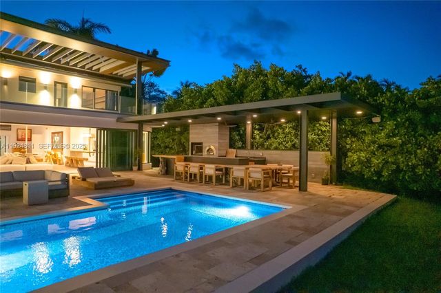 327 E Rivo Alto Drive, Miami Beach, FL 33139