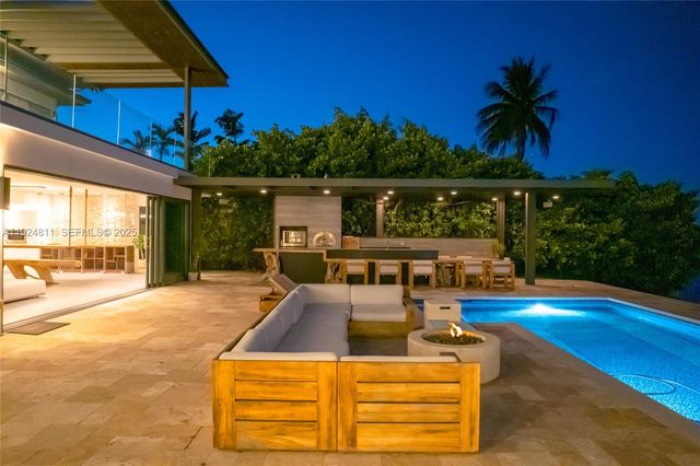 327 E Rivo Alto Drive, Miami Beach, FL 33139