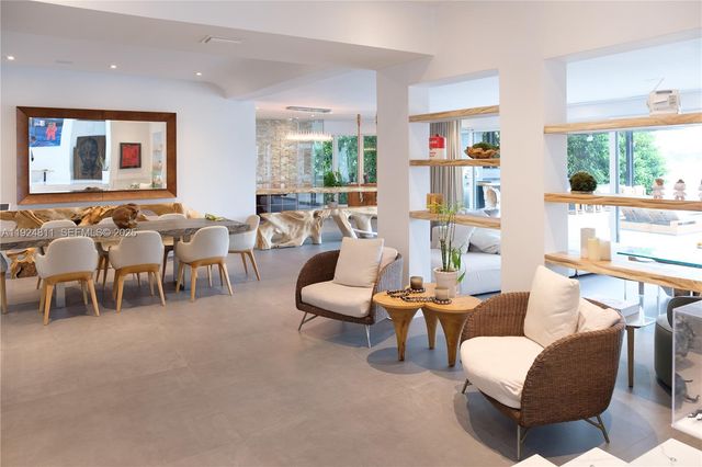 327 E Rivo Alto Drive, Miami Beach, FL 33139