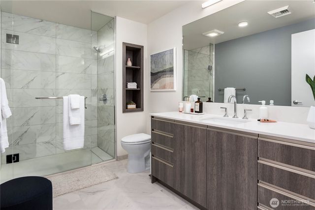 800 Columbia Street #608, Seattle, WA 98104