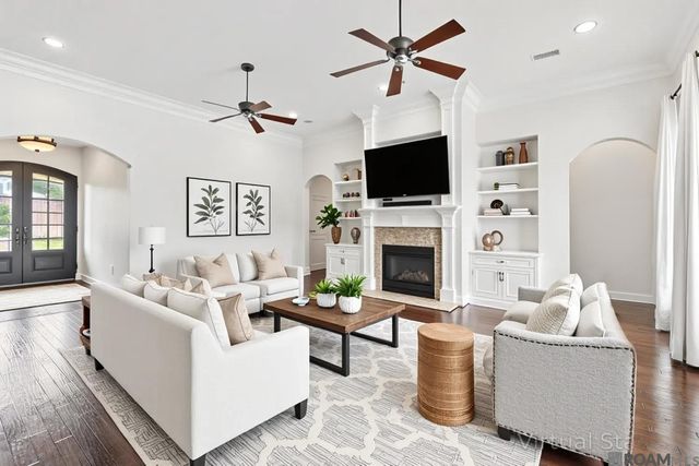 11177 Toria Ln, St Amant, LA 70774