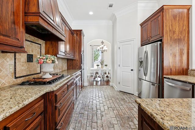 11177 Toria Ln, St Amant, LA 70774