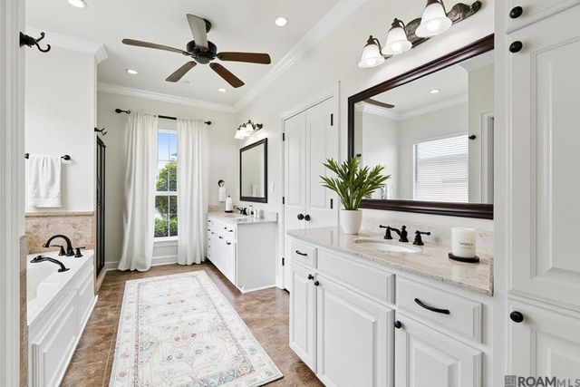 11177 Toria Ln, St Amant, LA 70774