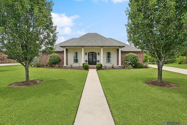 11177 Toria Ln, St Amant, LA 70774