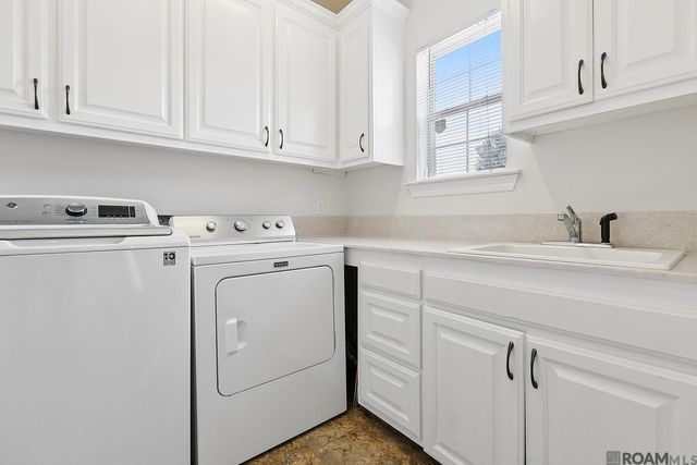 11177 Toria Ln, St Amant, LA 70774