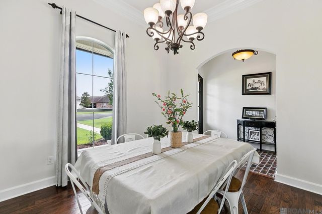 11177 Toria Ln, St Amant, LA 70774