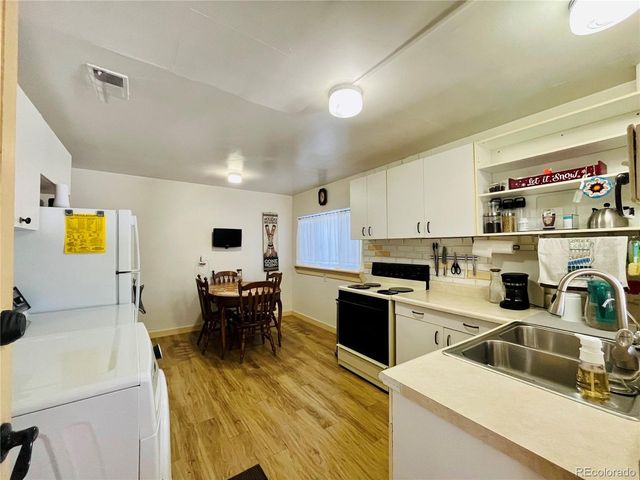 5330 W Shirley Pl, Lakewood, CO 80232