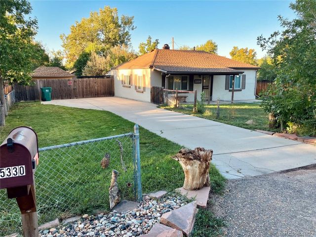 5330 W Shirley Pl, Lakewood, CO 80232