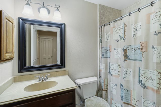 13403 Thessaly, Universal City, TX 78148
