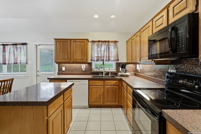 13403 Thessaly, Universal City, TX 78148