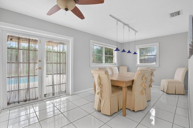 514 Riverside Drive, Palm Beach Gardens, FL 33410